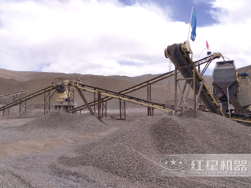 PF1007反擊式破碎機(jī)現(xiàn)場(chǎng)，出料粒形好