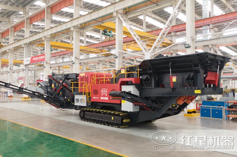 反擊式移動礦石破碎機(jī)圖片 反擊式移動礦石破碎機(jī)圖片