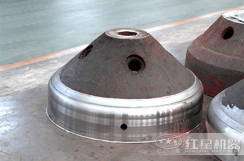 hp300圓錐破碎機(jī)每小時(shí)產(chǎn)多少噸？多少錢一臺(tái)？