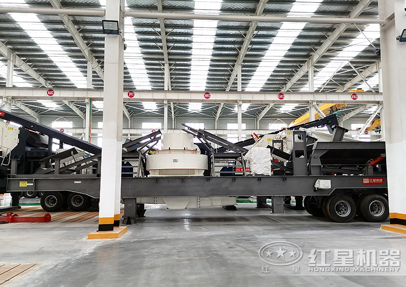 車載移動(dòng)制砂機(jī)，需要搭配半掛車頭